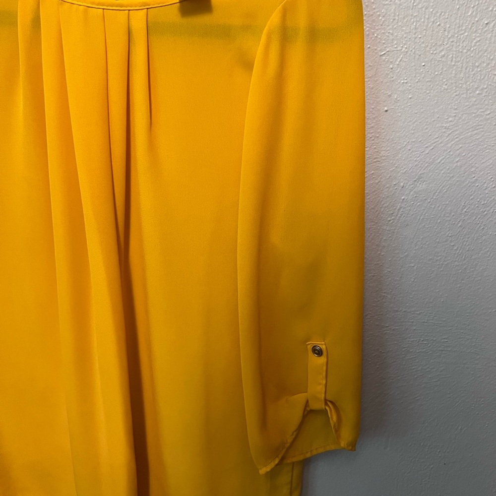 Brenda’s deep gold tunic - Picture 2 of 5